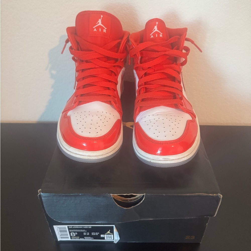 Jordan 1 mid se Barcelona Men's Shoes Red and White